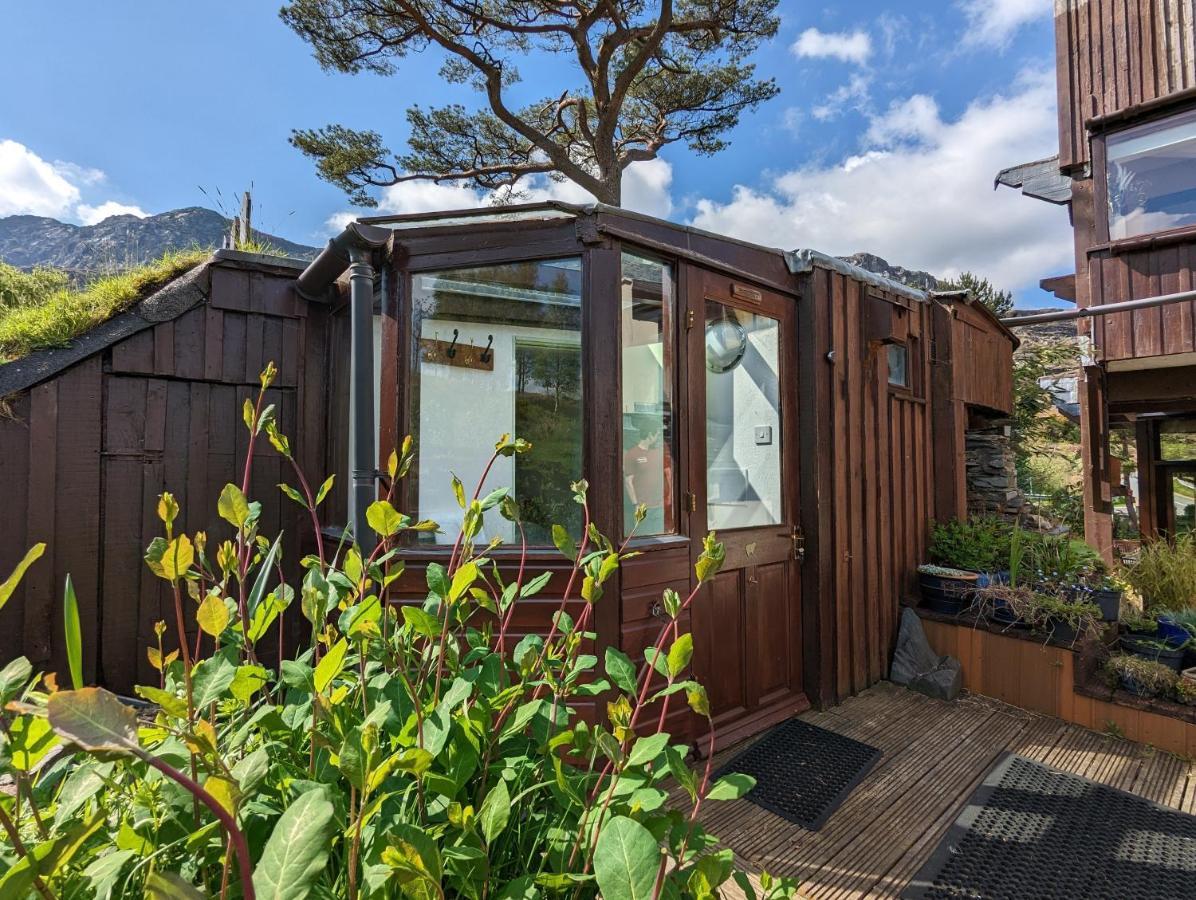Bryn Elltyd Eco House Guest House Blaenau Ffestiniog Exterior foto