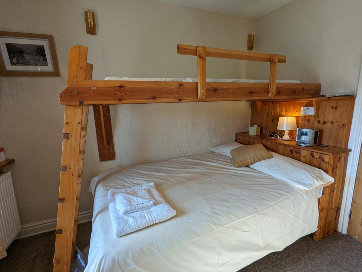 Bryn Elltyd Eco House Guest House Blaenau Ffestiniog Exterior foto